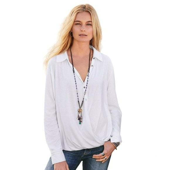 Sundance Tops - Sundance Suble Twist Button Up Top in White XL